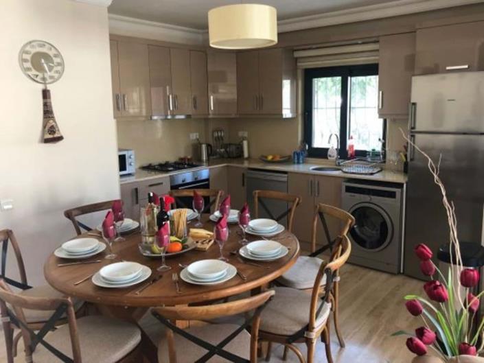 Image No.5-4 Bed Villa / Detached for sale