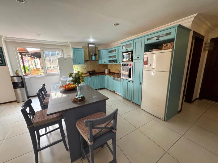 Image No.17-3 Bed Apartment for sale