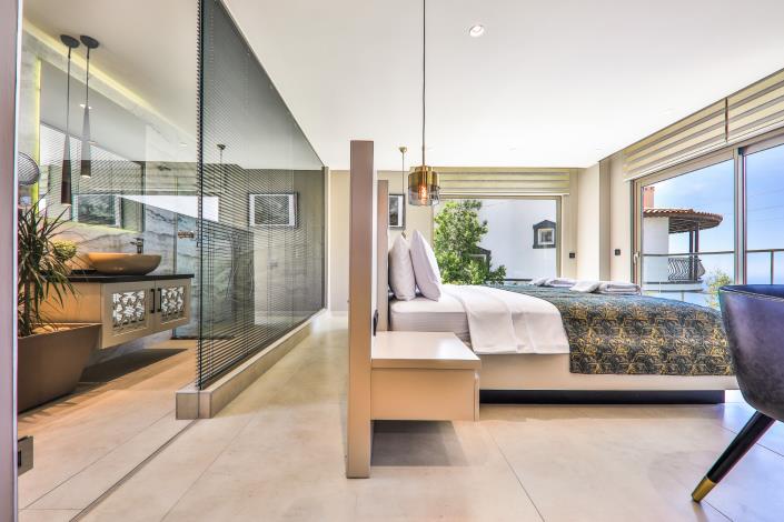 Image No.32-4 Bed Villa / Detached for sale