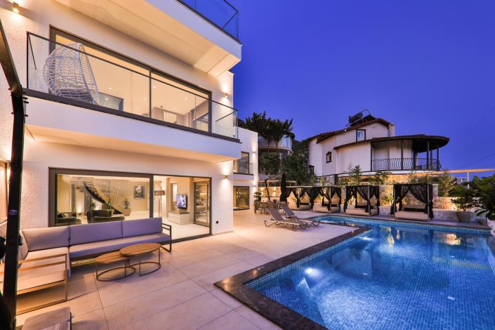 Image No.57-4 Bed Villa / Detached for sale