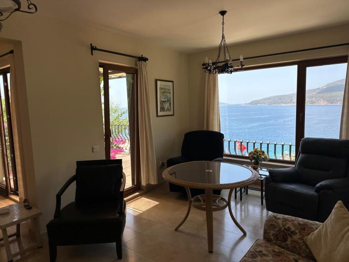 Image No.12-5 Bed Villa / Detached for sale