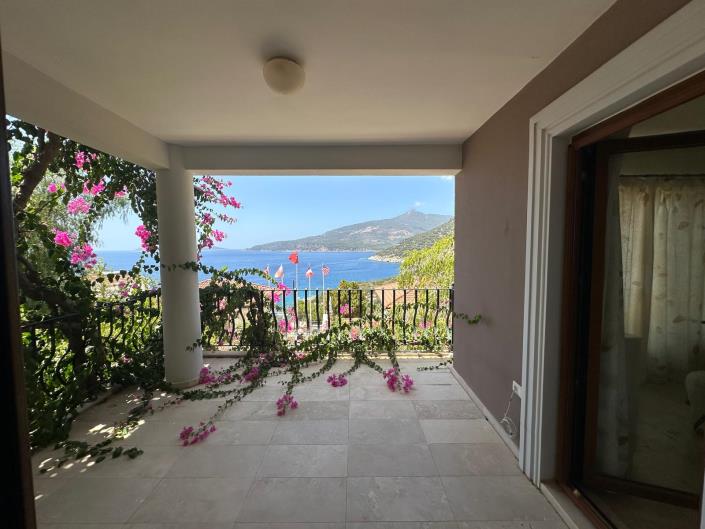 Image No.29-5 Bed Villa / Detached for sale