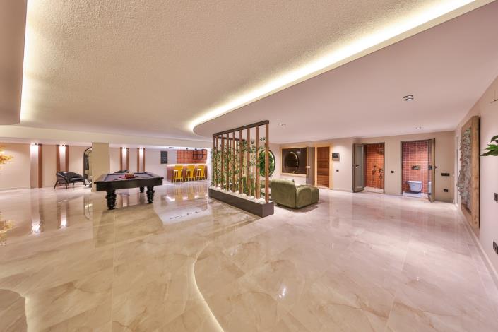 Image No.46-5 Bed Villa / Detached for sale