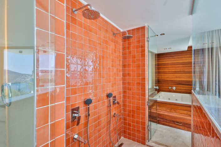 Image No.17-5 Bed Villa / Detached for sale