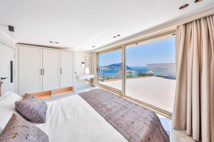 Image No.20-5 Bed Villa / Detached for sale