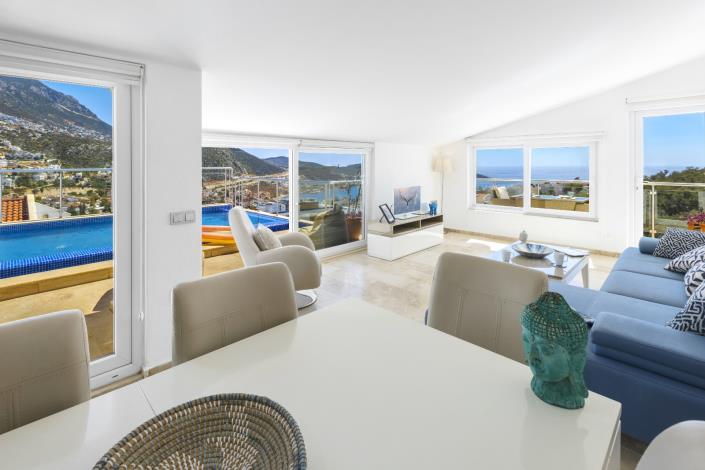 Image No.24-3 Bed Apartment for sale