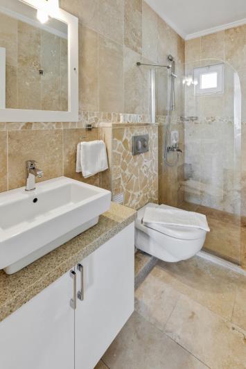 Image No.16-3 Bed Apartment for sale