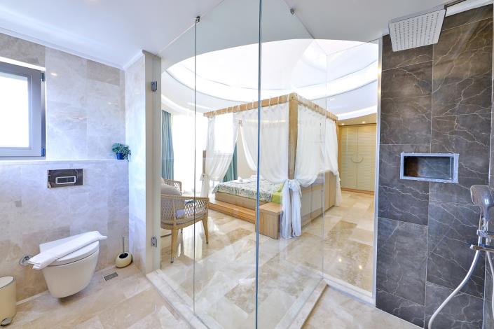 Image No.34-5 Bed Villa / Detached for sale