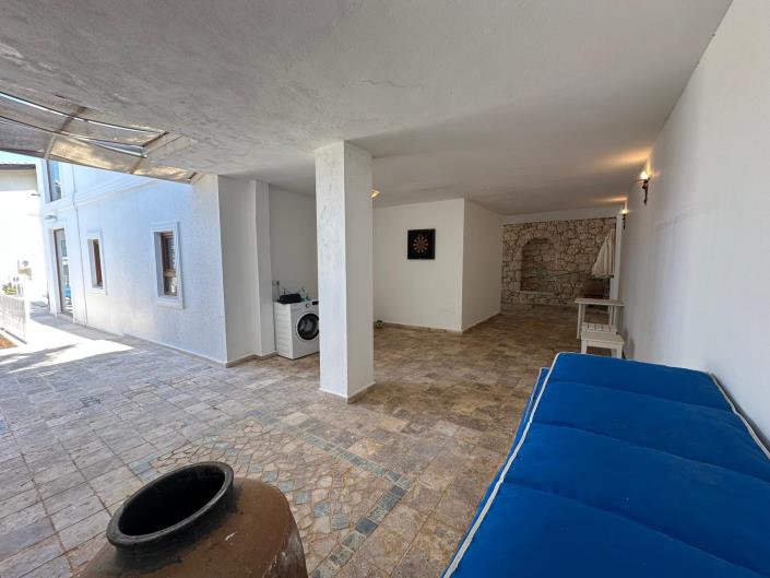 Image No.5-4 Bed Villa / Detached for sale