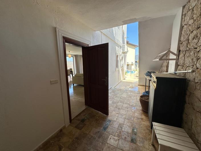 Image No.14-4 Bed Villa / Detached for sale