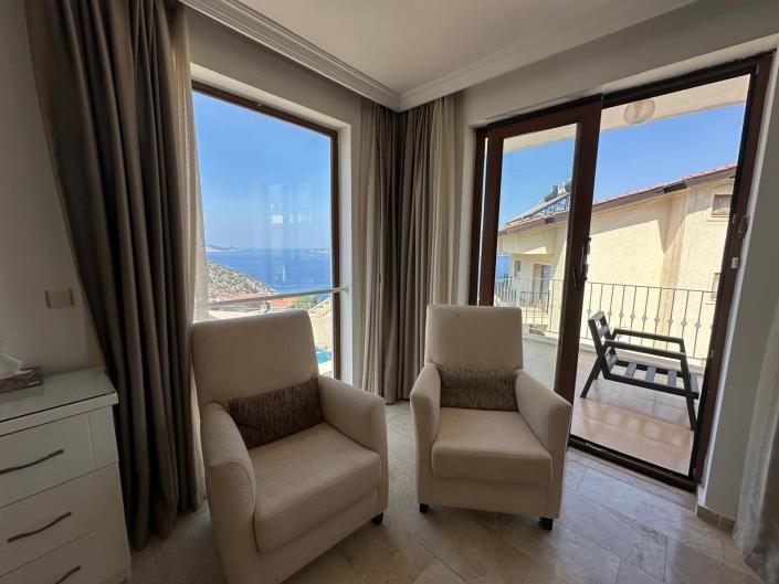 Image No.22-4 Bed Villa / Detached for sale