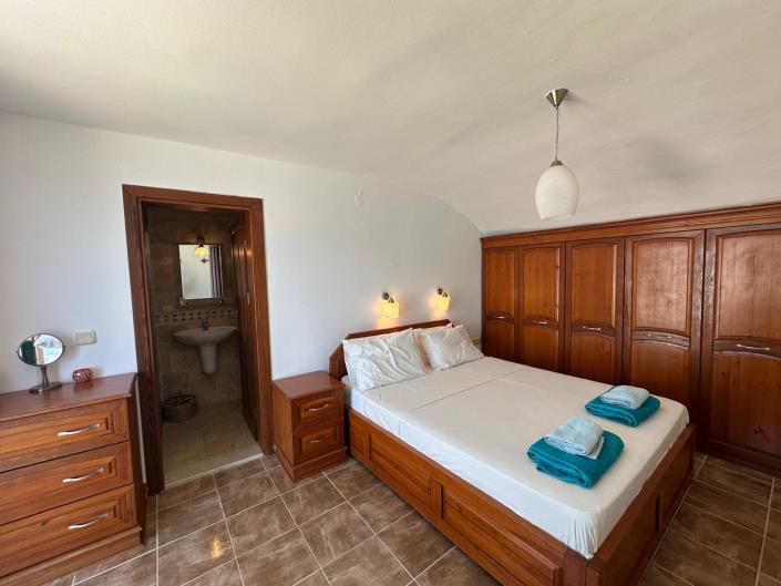 Image No.47-4 Bed Villa / Detached for sale