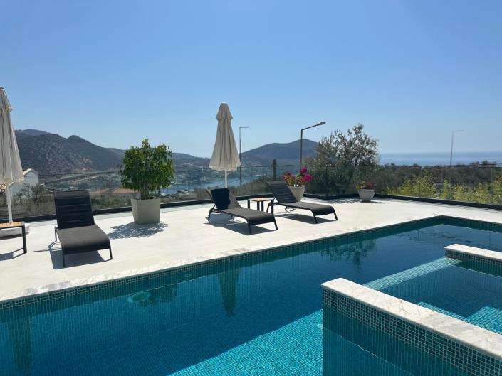 Image No.4-6 Bed Villa / Detached for sale