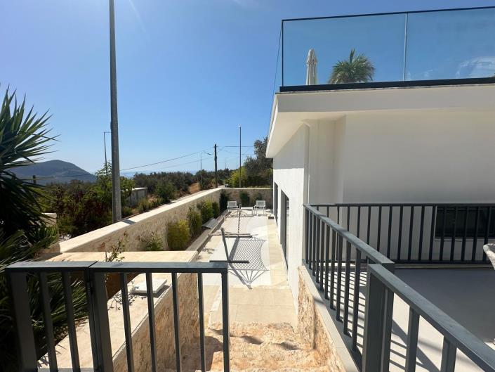 Image No.17-6 Bed Villa / Detached for sale