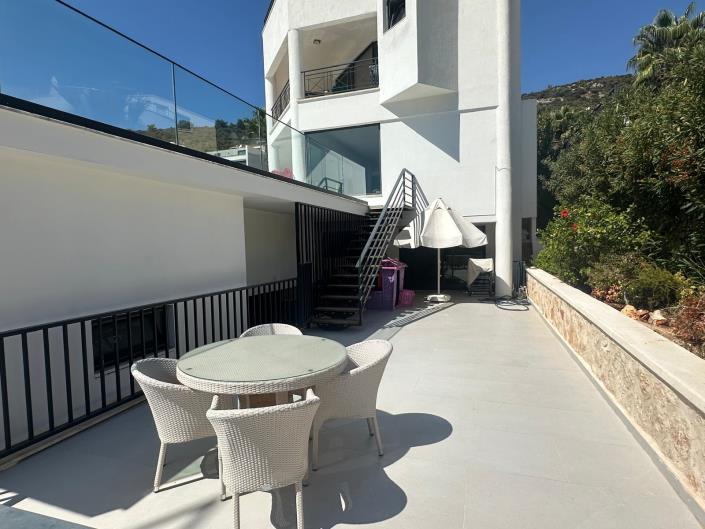 Image No.16-6 Bed Villa / Detached for sale