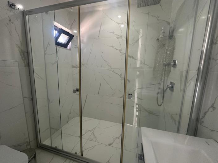 Image No.35-6 Bed Villa / Detached for sale