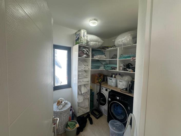 Image No.51-6 Bed Villa / Detached for sale