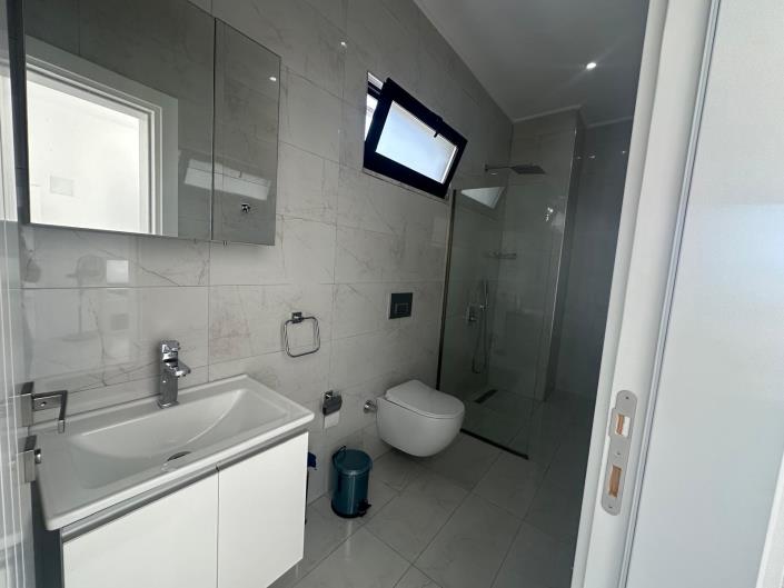 Image No.59-6 Bed Villa / Detached for sale