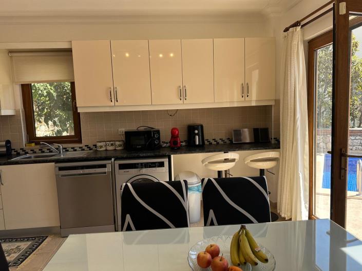 Image No.18-4 Bed Villa / Detached for sale