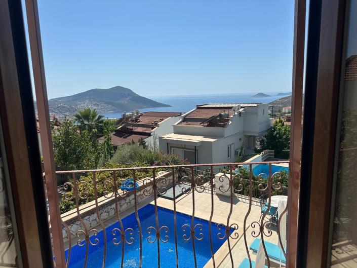 Image No.34-4 Bed Villa / Detached for sale