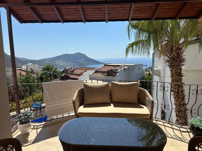 Image No.35-4 Bed Villa / Detached for sale