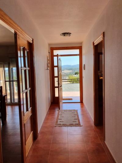 Image No.6-4 Bed Villa / Detached for sale