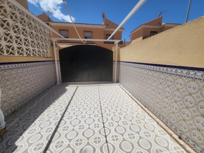 Image No.25-4 Bed Villa for sale