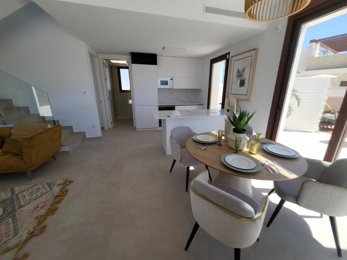 Image No.8-3 Bed Villa / Detached for sale