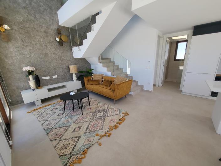 Image No.9-3 Bed Villa / Detached for sale