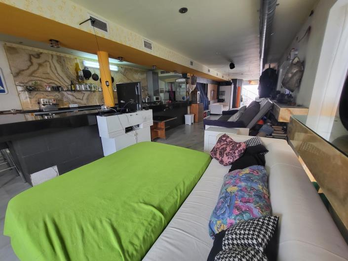 Image No.25-4 Bed Townhouse for sale