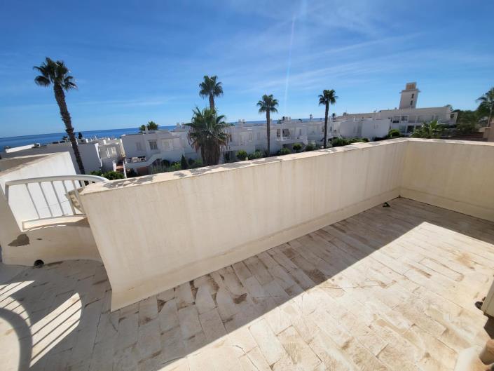 Image No.34-6 Bed Villa / Detached for sale