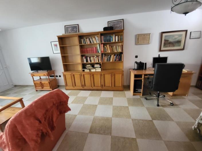 Image No.27-6 Bed Villa / Detached for sale