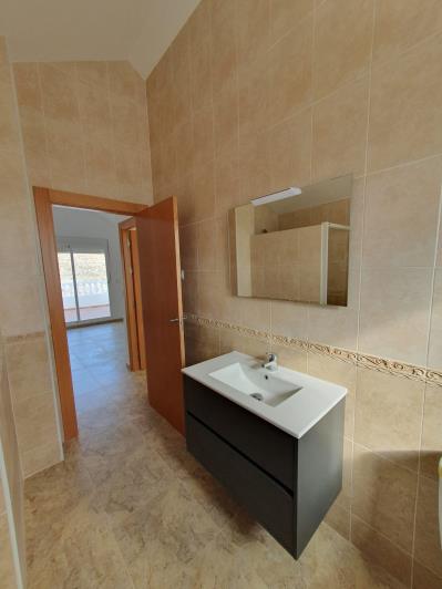 Image No.19-5 Bed Villa / Detached for sale