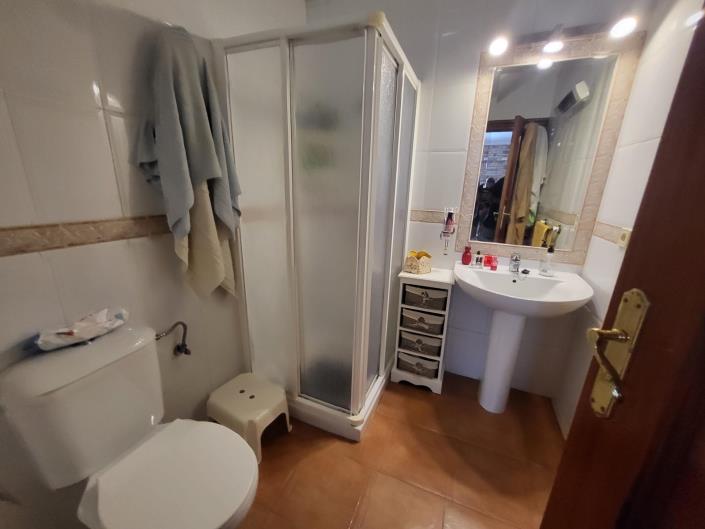 Image No.14-5 Bed House for sale