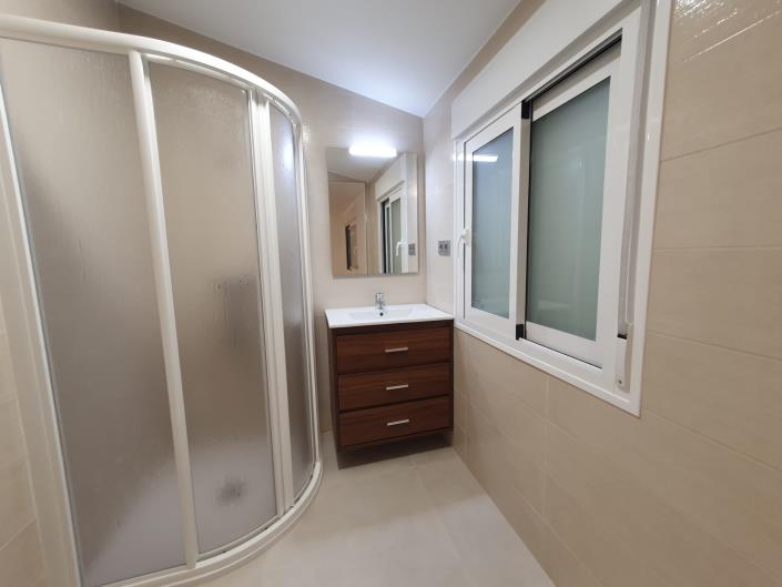 Image No.21-5 Bed Villa / Detached for sale