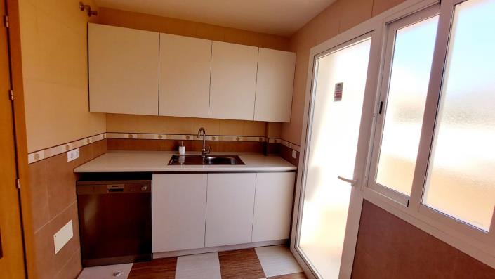 Image No.7-3 Bed House for sale