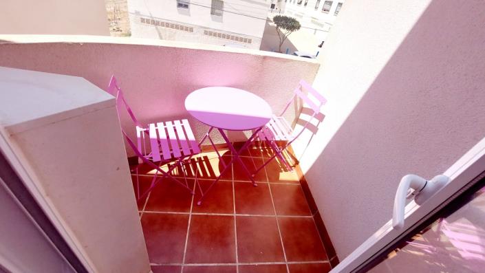 Image No.11-3 Bed House for sale