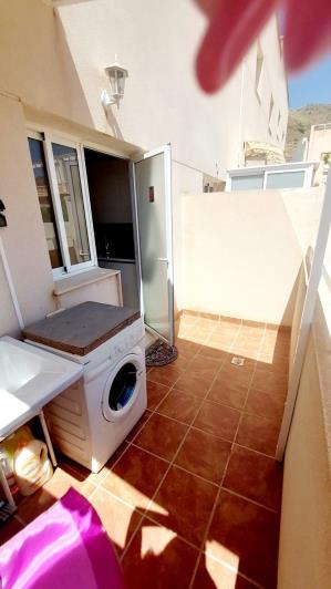 Image No.9-3 Bed House for sale