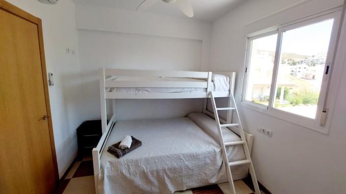 Image No.12-3 Bed House for sale