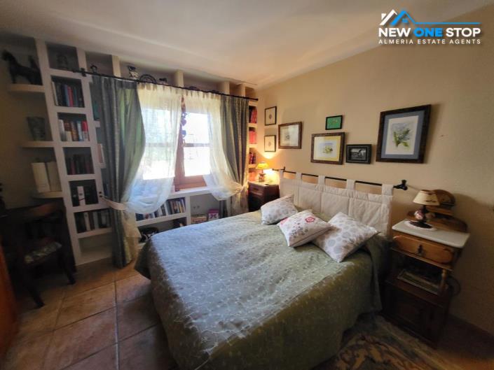 Image No.30-3 Bed House for sale