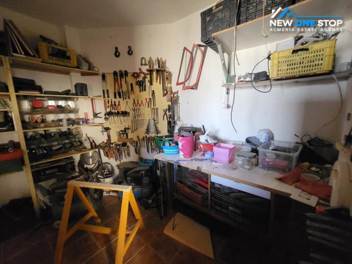 Image No.44-4 Bed Villa / Detached for sale