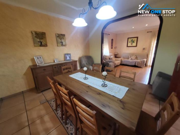 Image No.13-4 Bed Villa / Detached for sale