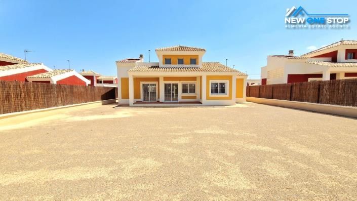 Image No.3-3 Bed Villa / Detached for sale