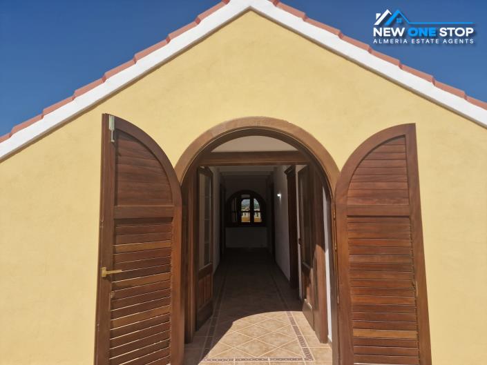 Image No.47-Villa de 9 chambres à vendre à Barriada de Cela