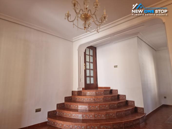 Image No.29-Villa de 9 chambres à vendre à Barriada de Cela