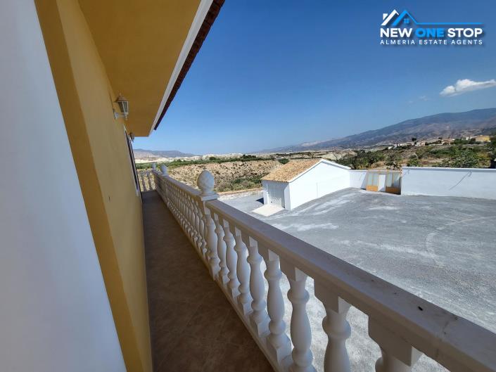 Image No.51-Villa de 9 chambres à vendre à Barriada de Cela