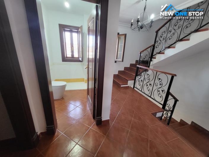 Image No.33-Villa de 9 chambres à vendre à Barriada de Cela