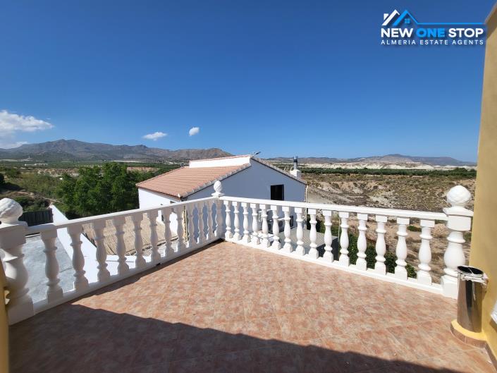 Image No.31-Villa de 9 chambres à vendre à Barriada de Cela