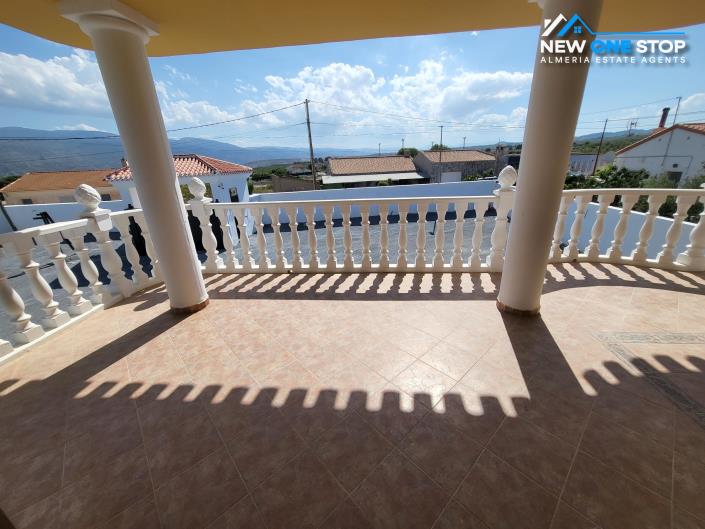 Image No.24-Villa de 9 chambres à vendre à Barriada de Cela