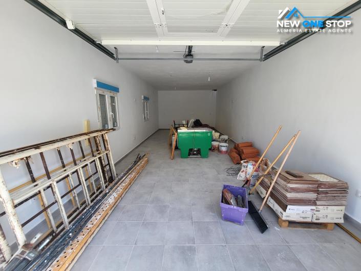 Image No.34-Villa de 9 chambres à vendre à Barriada de Cela